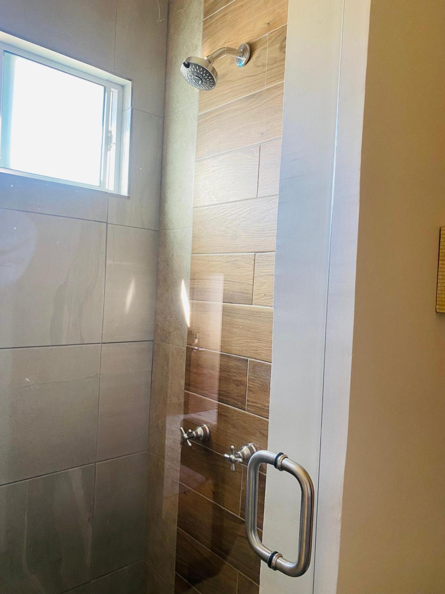 Cozy, Quiet & Pet Friendly Gated Patio Studio Ensenada Exteriör bild