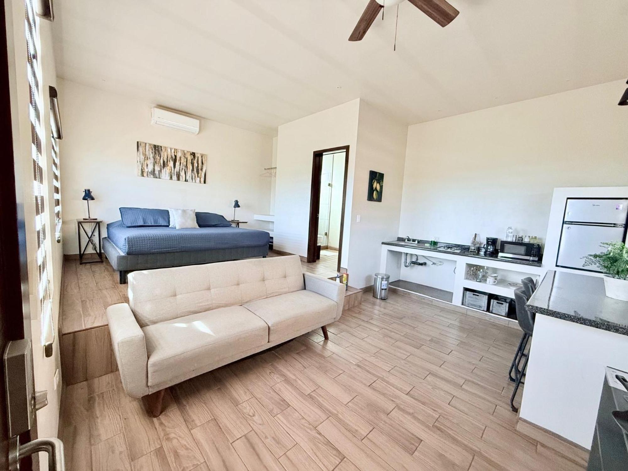 Cozy, Quiet & Pet Friendly Gated Patio Studio Ensenada Exteriör bild
