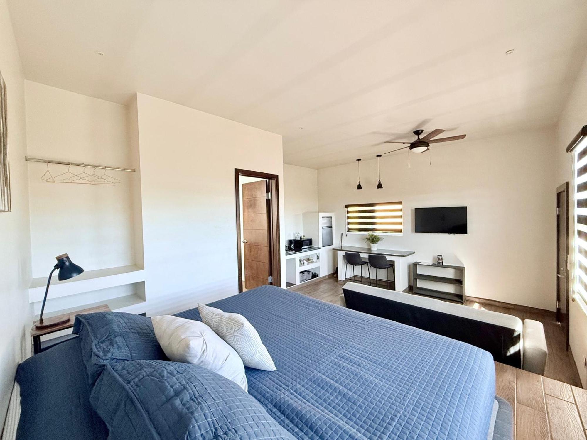 Cozy, Quiet & Pet Friendly Gated Patio Studio Ensenada Exteriör bild