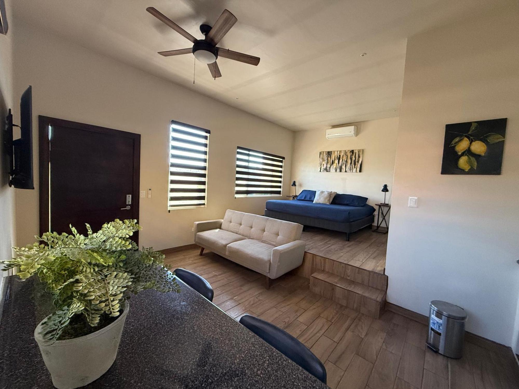 Cozy, Quiet & Pet Friendly Gated Patio Studio Ensenada Exteriör bild